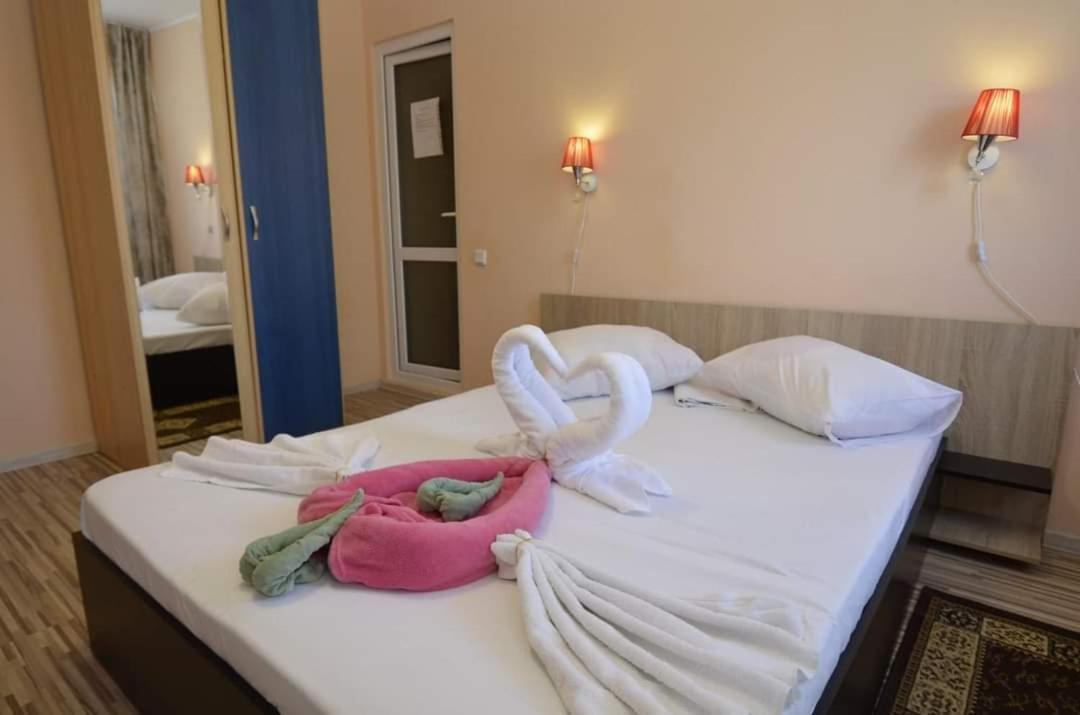 Vila Robert Hotell Schitu Eksteriør bilde
